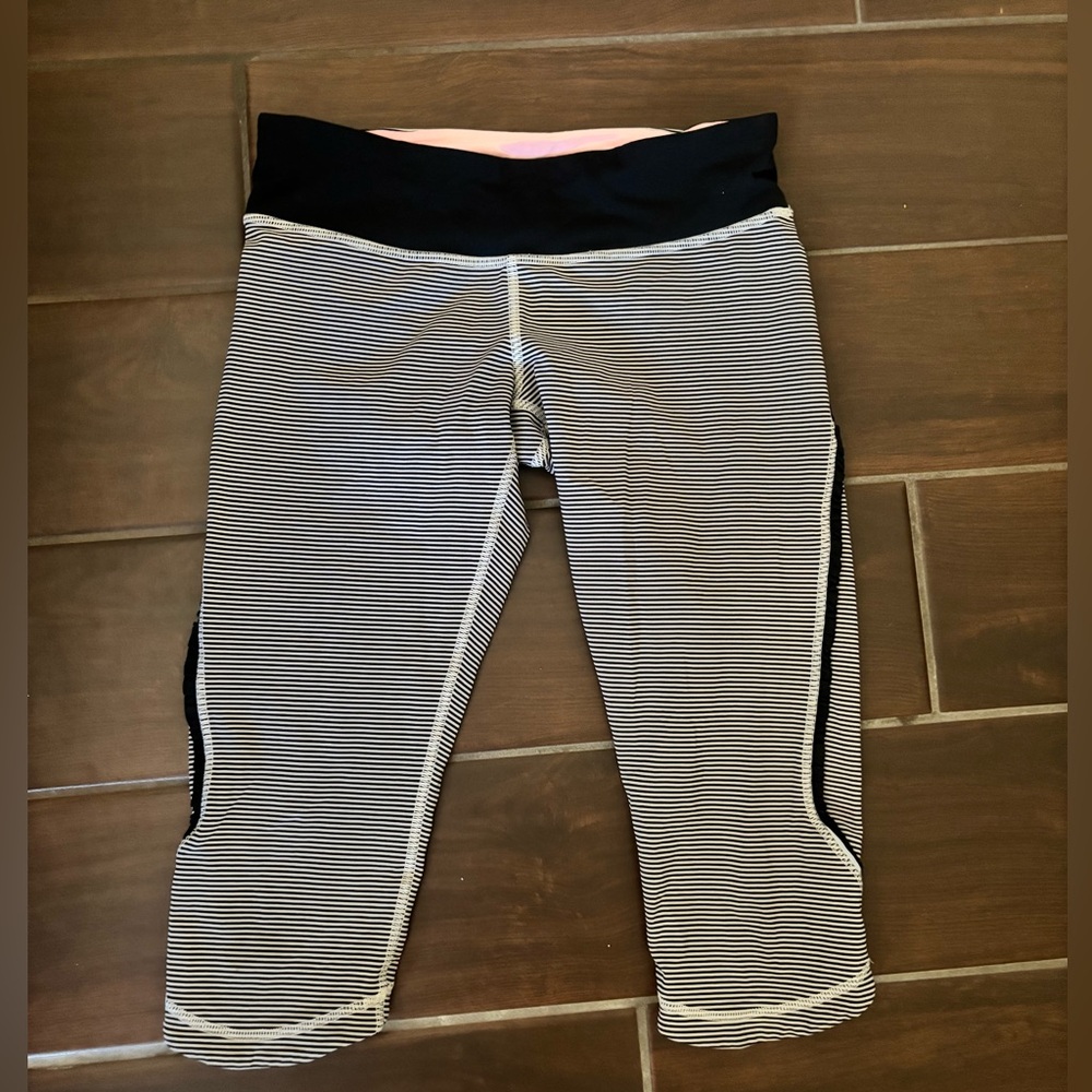 Lululemon Yoga Pant/Capri Sz 6